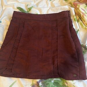 Women’s Roxy Skirt; Maroon, Size Medium, Gently Used